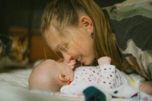 Read more about the article Fun and Meaningful Baby Bonding Activities – Strengthening the Parent-Child Connection